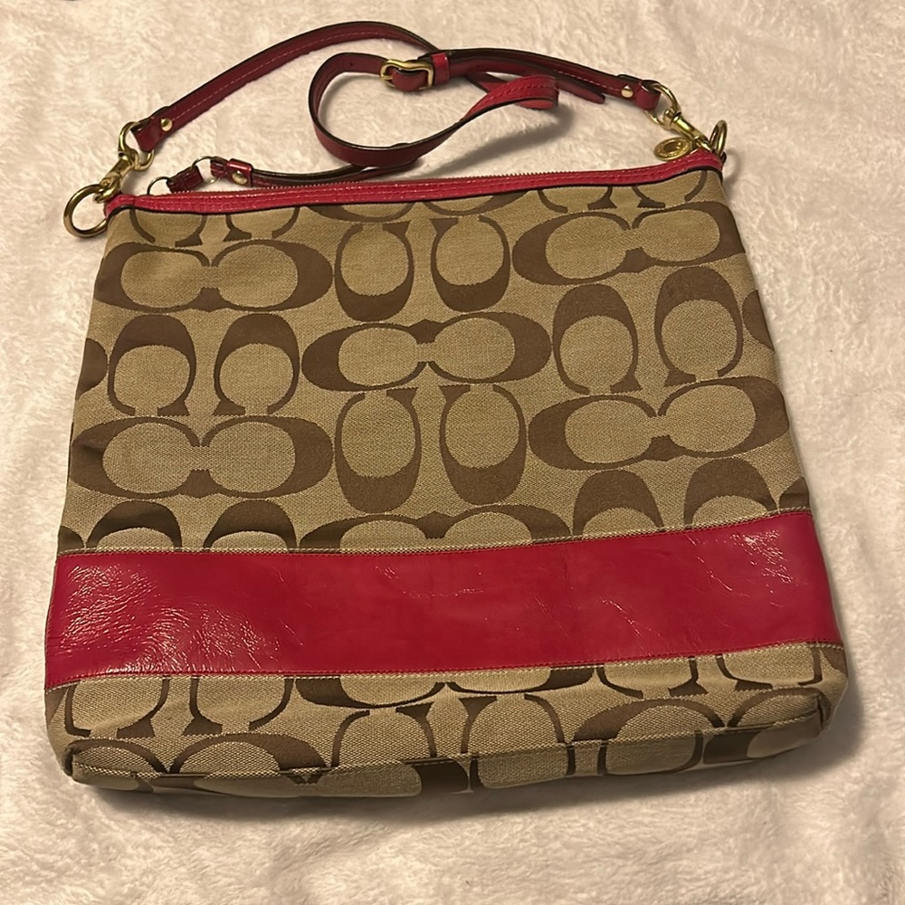 Coach Raspberry / Tan Signature Shoulder Bag Gem